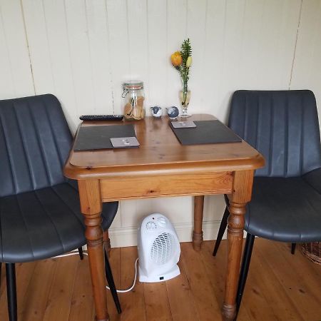 Vila Rhydydefaid Cwt Clyd - Cosy Hut Bala Exteriér fotografie